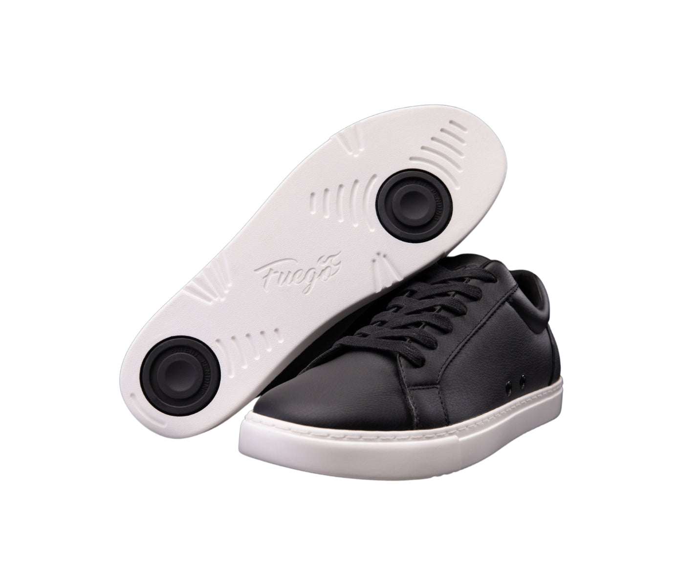 Fuego Low-Top Dance Sneakers en blanco y negro