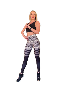 892 extra high waist leggings in green snake