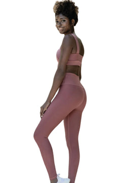 208 Decoltée Sport Bra en rose foncé