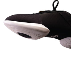 Fuego Dance Sneakers Suela partida en negro con suela blanca