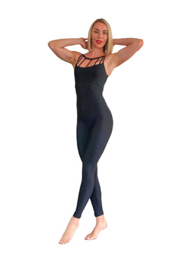 2700 Front Side Detailed Jumpsuit in Schwarz